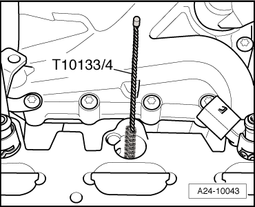 Removing and installing injectors