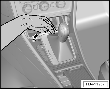 Emergency release from position P, Golf 2013&nbsp;►, Golf Estate 2014&nbsp;