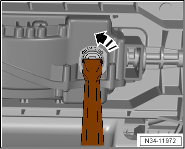 Removing and installing selector mechanism without selector lever cable, manufacturer ZF