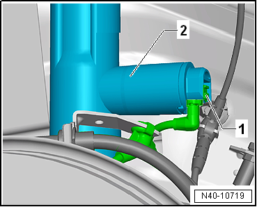 Removing and installing suspension strut
