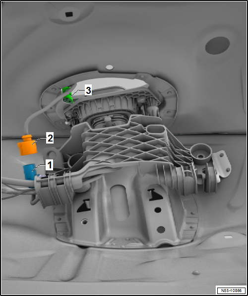 Removing and installing tank flap unit, e-Golf