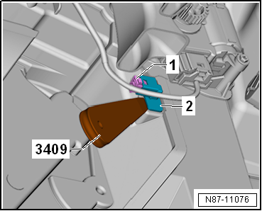 Removing and installing evaporator temperature sensor -G308-, RHD vehicles