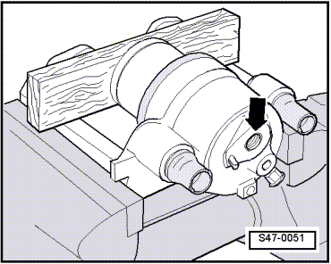 Removing and installing brake caliper PC57